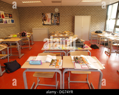 Salle de classe déserte durant la relâche scolaire Banque D'Images