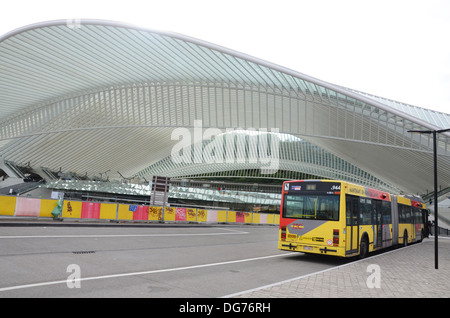 La gare de Liège-Guillemins conçue par l'architecte Santiago Calatrava à Liège Belgique Banque D'Images