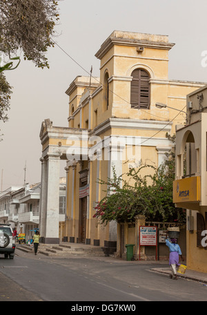 Sénégal, Saint Louis. Cathédrale Catholique, construit en 1828. Banque D'Images