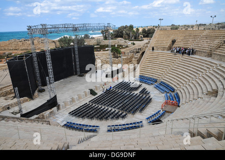 Israël, Césarée, l'amphithéâtre, sur la rive sud de la ville actuellement utilisés pour des spectacles en plein air Banque D'Images