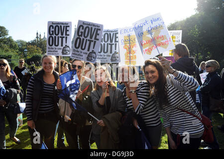 Des milliers d'enseignants en grève dans Brighton aujourd'hui dans le cadre de leurs plans nationaux d'action d'un jour contre les coupures à leur solde et pensions Banque D'Images