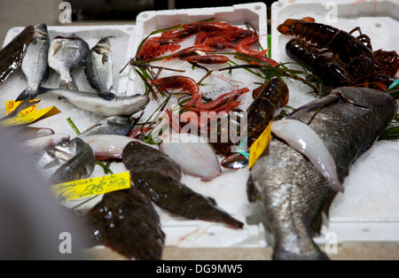 Mercato Comunale di San Benedetto à Cagliari - Sardaigne - Poisson Banque D'Images