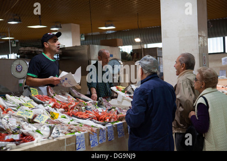 Mercato Comunale di San Benedetto à Cagliari - Sardaigne - Poisson Banque D'Images