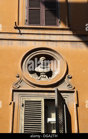 La façade de l'immeuble sur la via del Babuino street road à Rome Italie Banque D'Images