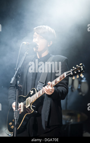 Romy Madley Croft de indie pop anglais la bande XX effectue au Festival Openair Zurich 2013 Banque D'Images