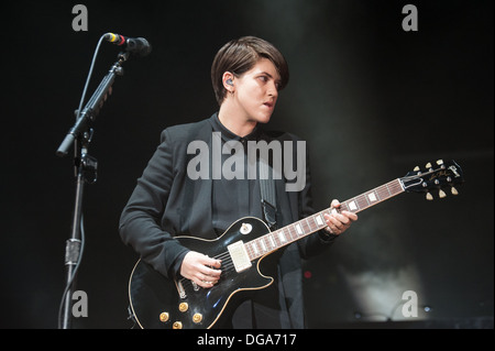 Romy Madley Croft de indie pop anglais la bande XX effectue au Festival Openair Zurich 2013 Banque D'Images