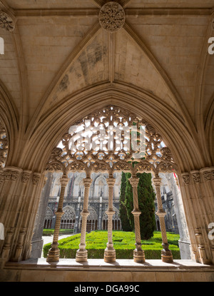 15e siècle de style manuélin Cloître Royal au Monastère de Batalha, Leiria, Portugal Banque D'Images