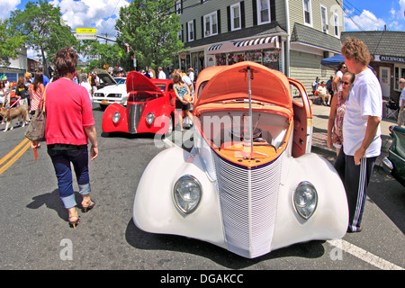 Voitures classiques sur l'affichage Sayville Long Island New York Banque D'Images