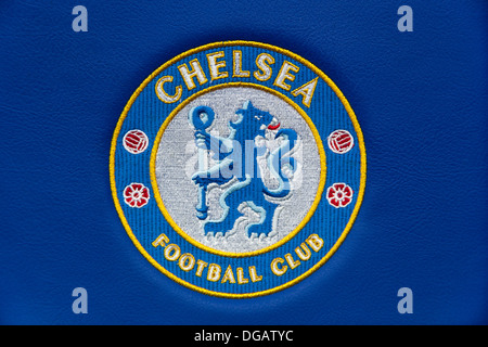 Chelsea Football Club logo sur un siège à l'creusées à Chelsea, le Club de Football de Chelsea, Stamford Bridge, Londres, Angleterre Banque D'Images