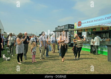 Bénéficiant d'une journée au Cheshire 2013 Show à Tabley Cheshire Angleterre Banque D'Images