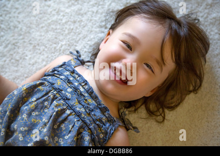 21 mois smiling girl Banque D'Images