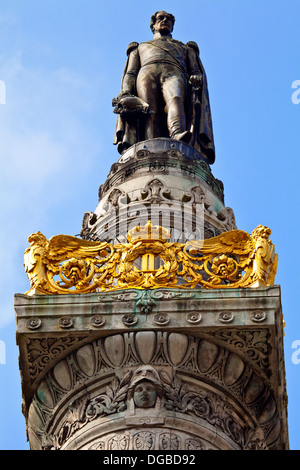 Statue du Roi Léopold I statue sur la Colonne du Congrès à Bruxelles. Banque D'Images