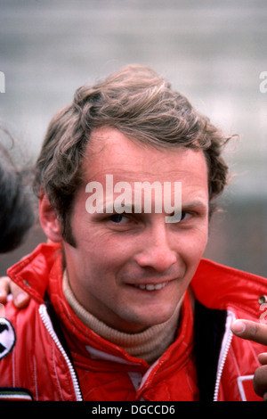 Niki Lauda, pilote automobile autrichien qui a remporté le Championnat du Monde de Formule 1 3 fois en 1975, 1977 et 1984. Photographié en 1976. Banque D'Images