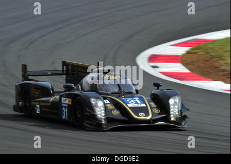 Shinozuka, Japon FUJI International Speedway. 18 Oct, 2013. 6 heures d'endurance FIA WEC endurance, la pratique. # 31 LOTUS (DEU) LOTUS T128 JUDD KEVIN WEEDA (USA) Vitantonio Liuzzi (ITA) JAMES ROSSITER (GBR) : Action de Crédit Plus Sport/Alamy Live News Banque D'Images