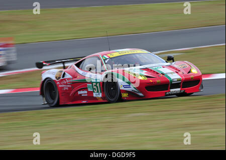 Shinozuka, Japon FUJI International Speedway. 18 Oct, 2013. 6 heures d'endurance FIA WEC endurance, la pratique. # 51 AF Corse (ITA) Ferrari F458 ITALIA Gianmaria Bruni (ITA) Giancarlo Fisichella (ITA) : Action de Crédit Plus Sport/Alamy Live News Banque D'Images