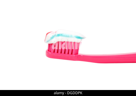 Dentifrice sur la brosse à dents, isolé sur fond blanc Banque D'Images