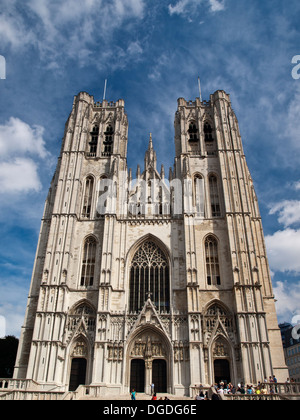 Façade principale de la cathédrale de Saint Michel et Gudule St. Banque D'Images