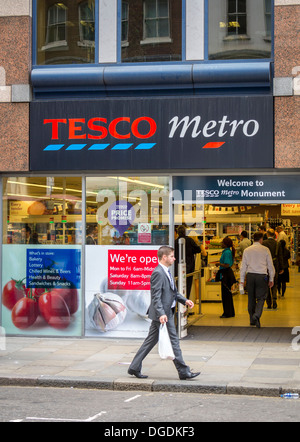 Tesco Metro, Londres, Grande-Bretagne. Banque D'Images