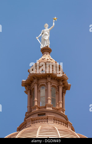 Déesse de la statue de la liberté New York State Capitol building Austin USA Banque D'Images