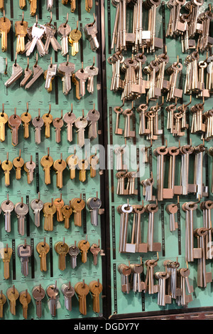 Portoirs de touches à key cutting shop Banque D'Images