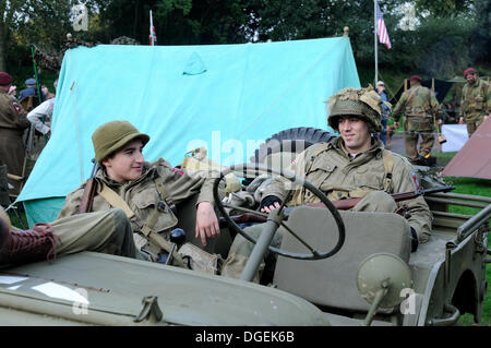 Papplewick, Notts, UK. 20 Oct, 2013. Un week-end à la station de pompage d Papplwick ,re-visiter la Grande-Bretagne en temps de guerre.Vintage et classic ,de reconstitutions Birtish,USA,foces armées polonaises.Aussi inattendance sont le King George V1,Chuchill,&Montgomery. Crédit : Ian Francis/Alamy Live News Banque D'Images