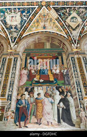 Peintures historiques et fresques dans la Bibliothèque Piccolomini, La Cathédrale de Sienne, Cattedrale di Santa Maria Assunta, Sienne, Toscane Banque D'Images