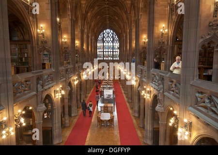 Salle de lecture, la bibliothèque John Rylands, Deansgate Manchester, UK Banque D'Images