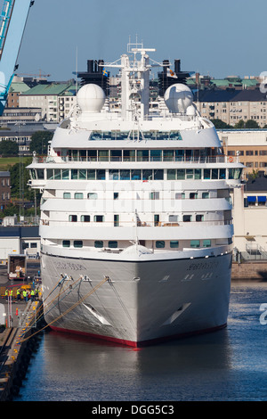 Bateau de croisière Seabourn Sojourn le long des quais de Stockholm en Suède. Banque D'Images