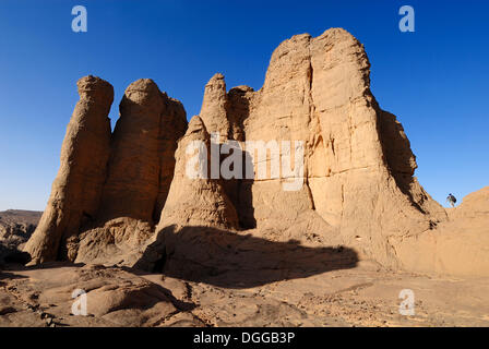 Formation rocheuse de grès à El Ghessour, Tassili du Hoggar, Tamanrasset, Algérie, Sahara, Afrique du Nord Banque D'Images