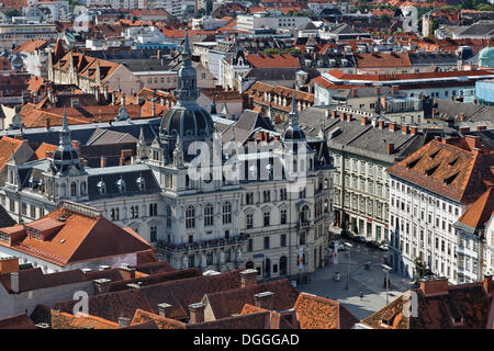 Vue sur Graz Hôtel de ville à partir de la montagne Schlossberg, Graz, capitale de l'état de Styrie, Autriche, Europe Banque D'Images