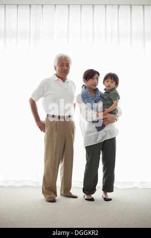 Three generation family, portrait Banque D'Images