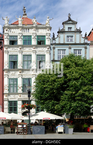 Chambre d'or sur le marché depuis longtemps à Gdansk. Banque D'Images