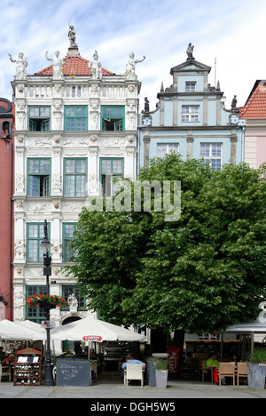 Chambre d'or sur le marché depuis longtemps à Gdansk. Banque D'Images