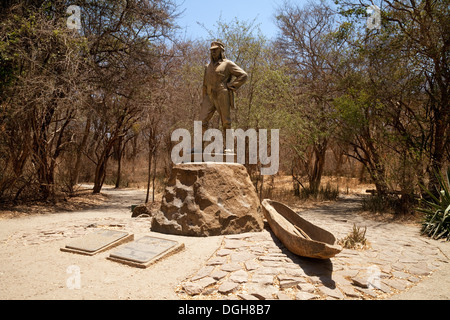 Le mémorial statue de David Livingstone, Victoria Falls National Park, Zimbabwe, Africa Banque D'Images