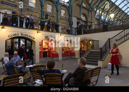 Vous pourrez dîner en plein air - Covent Garden - Londres Banque D'Images