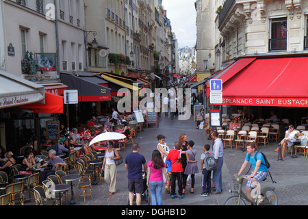 Paris France,1er arrondissement,rue Montorgueil,l'esplanade Saint Eustache,restaurant restaurants restaurants repas cafés,cuisine,nourriture,café,brasserie,t Banque D'Images