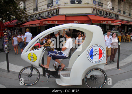 Paris France,4ème arrondissement,Île de la Cité,rue d'Arcole,aux Tours de notre-Dame,restaurant restaurants restauration café cafés,cuisine,nourriture,café,br Banque D'Images