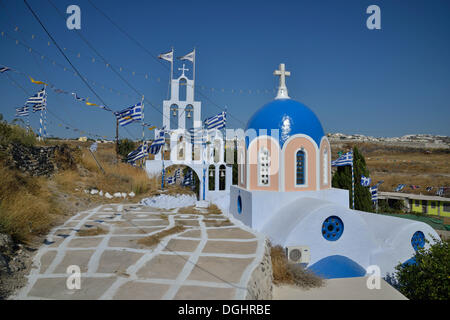 Église près de Karterádos, Santorini, Cyclades, Grèce, îles grecques, Europe Banque D'Images