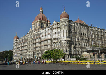 Taj Mahal Hotel, fortement endommagée lors d'une attaque terroriste en novembre 2008, réouverte en 2010, Mumbai, Maharashtra, Inde Banque D'Images