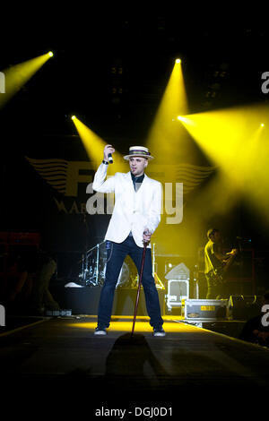 Chanteur et frontman Olly du groupe de rock italien vit le feu au Stadthalle Sursee, Lucerne, Suisse Banque D'Images