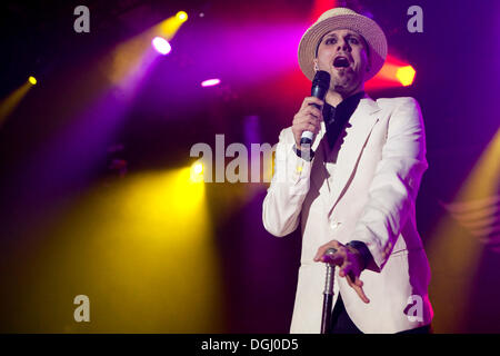 Chanteur et frontman Olly du groupe de rock italien vit le feu au Stadthalle Sursee, Lucerne, Suisse Banque D'Images