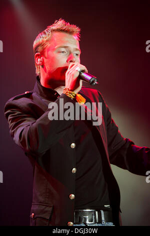 Le chanteur irlandais Ronan Keating, leader de l'boyband Boyzone vivent dans l'arène de la vie suisse à Lucerne, Suisse Banque D'Images