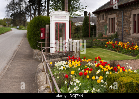 L'Écosse, Perth et Kinross, Rhynd, Rare K3 téléphone énumérés dans la boîte de jardin de vieux bureau de poste, un seul en UK Banque D'Images