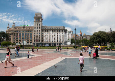 Placa de Catalunya, la Place de Catalogne, centre-ville, Barcelone, Catalogne, Espagne, Europe Banque D'Images