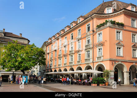 Hotel Citta sur la Piazza Walther, Tyrol du Sud, Bolzano, dans le Tyrol, l'Italie, l'Europe Banque D'Images