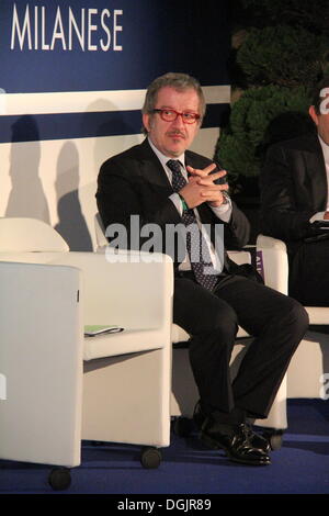 Legnano, Milan, Italie. 21Th Oct, 2013. Assemblée Générale de la Confindustria Altomilanese 2013. Le président régional, Roberto Maroni. Credit : barbacane/Alamy Live News Banque D'Images