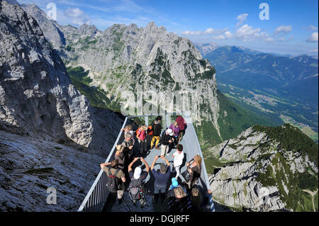 AlpspiX à plate-forme d'observation, de fer Alpspitzbahn Alpspitz, station de montagne, Mt Alpspitze, gamme Wetterstein Banque D'Images