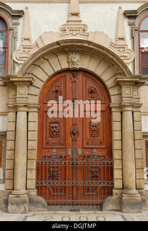 L'entrée du début du Baroque, Palais Wallenstein, Prague, République Tchèque, Europe Banque D'Images