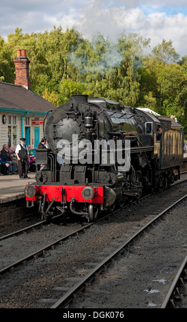 USA Liberty ancienne locomotive à vapeur quittant Grosmont Station NYMR North Yorkshire Moors Railway North Yorkshire Angleterre Royaume-Uni Banque D'Images