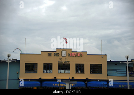 Les néons ne fonctionne pas au quai Kiosque Bâtiment art déco Weymouth Dorset UK Wessex Banque D'Images